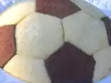 Recette Très beau et trop bon : le ballon de football d?anniversaire poire-chocolat