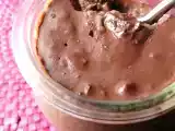 Recette Caroube fondante, nappage crac-colat aux éclats de fève grillée