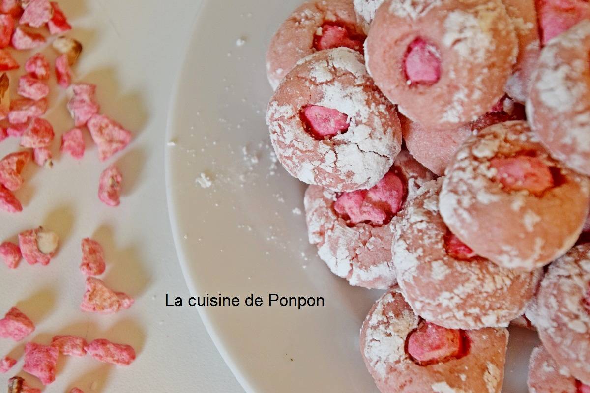 Amaretti à l arôme de framboise et praline rose Recette Ptitchef