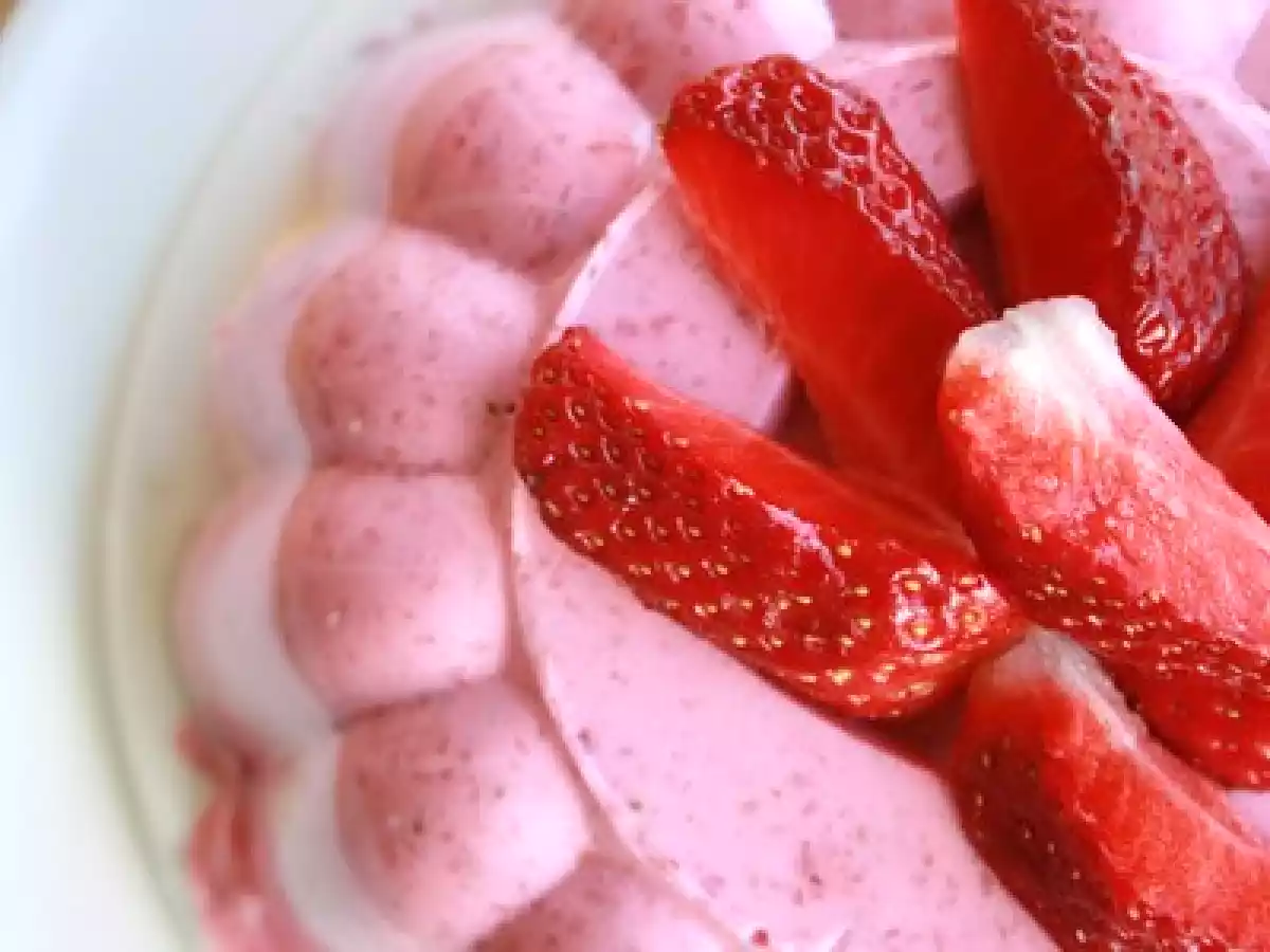 Bavarois à la fraise et à l'agar agar