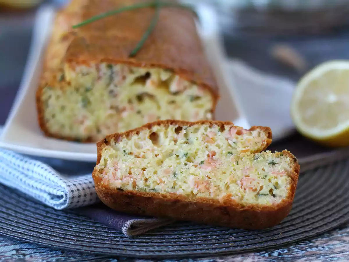 Cake au saumon fumé, citron et ciboulette - photo 2