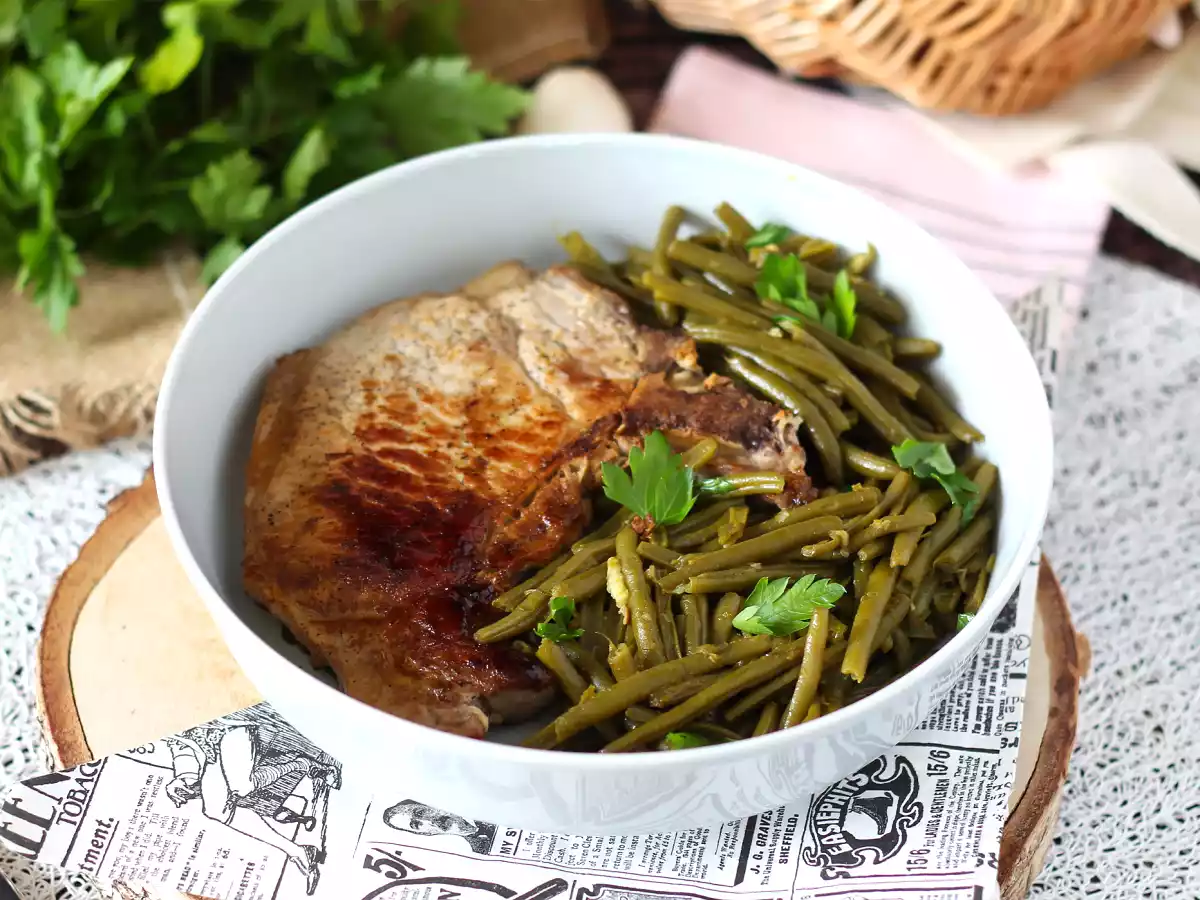 Comment cuire une côte de porc à la poêle?