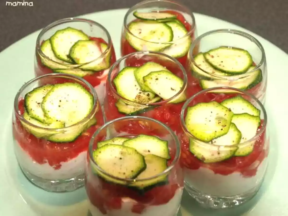 Courgettes et courgettes, à la sauge ou à la tomate pour des verrines