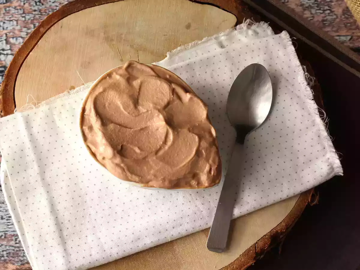 Crème montée à la pâte à tartiner Nutella, parfait pour garnir vos gâteaux et layer cakes - photo 3
