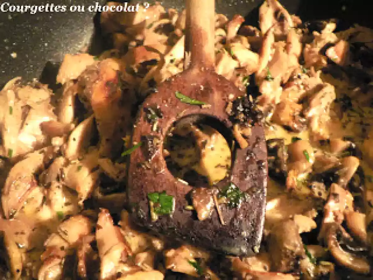 Cuisiner un reste de poulet avec des tomates gratinées au pesto