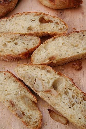 Dan s garlic bread le pain à l ail confit de dan Recette Ptitchef