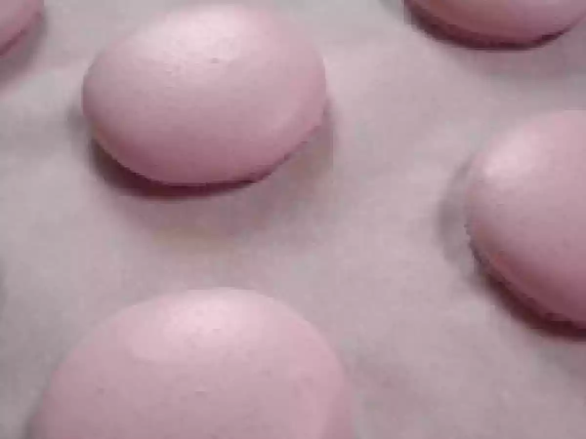 En attendant le Père Noël, Macarons à la fraise tagada et Père Noël un peu en avance - photo 2