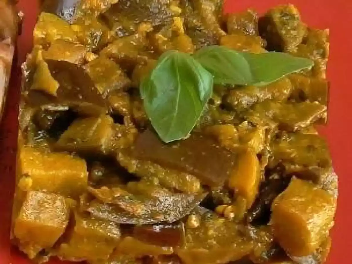 Espadon au pesto rouge, aubergines à la purée d'ail et au basilic . - photo 2
