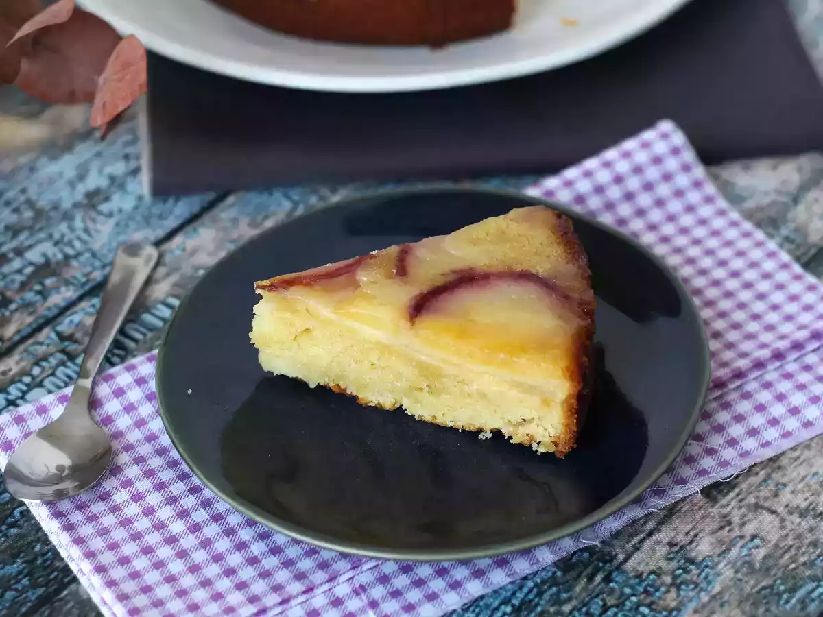 Gâteau renversé à la pêche, moelleux, fondant et caramélisé - photo 3
