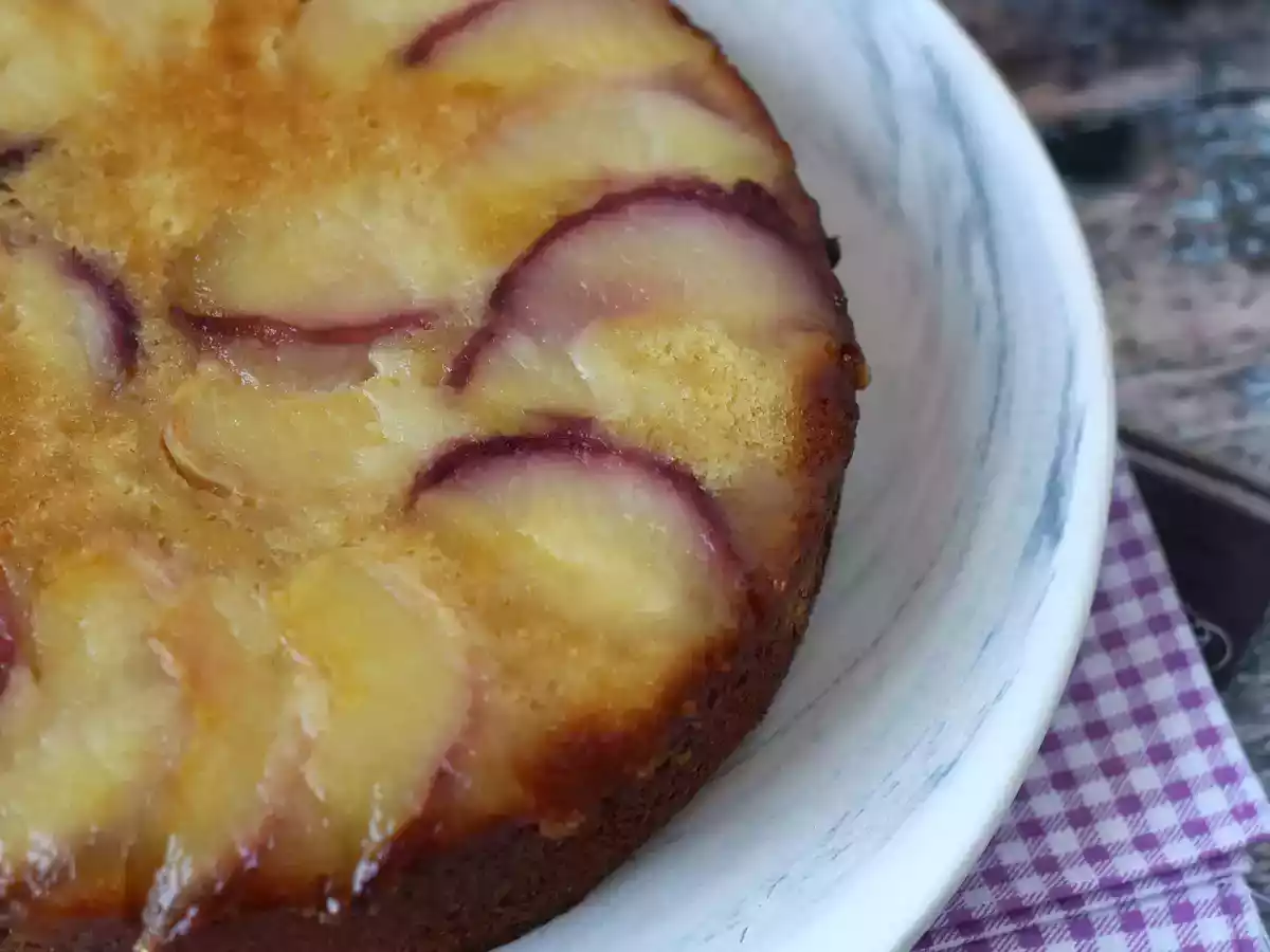Gâteau renversé à la pêche, moelleux, fondant et caramélisé - photo 9