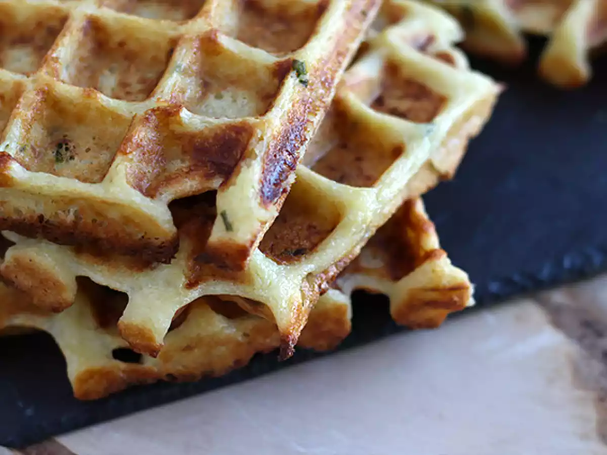 Gaufres de pommes de terre - Sandwich de gaufres au saumon fumé et au fromage frais - photo 4