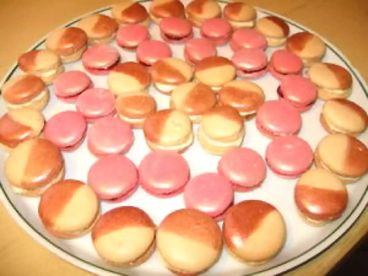 Macarons ispahan (framboise/rose) et Macarons à la vanille