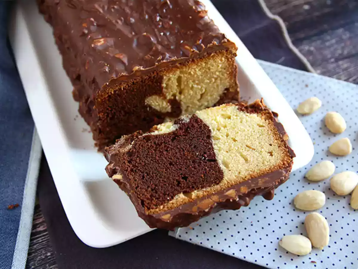 Marbré croustillant - Gâteau marbré avec glaçage au chocolat et amandes - photo 4