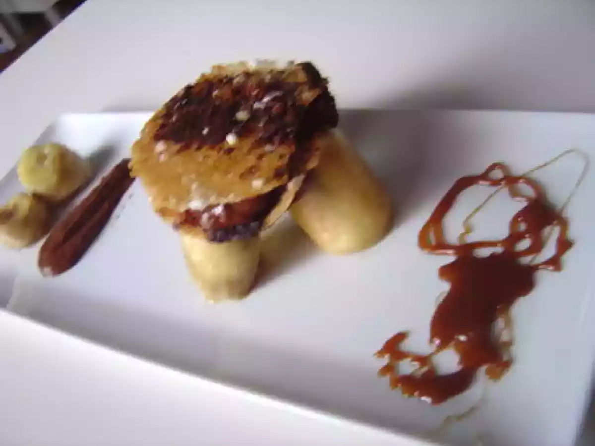 Millefeuille croustillant de banane et chocolat, sauce caramel a la fleur de sel - photo 4