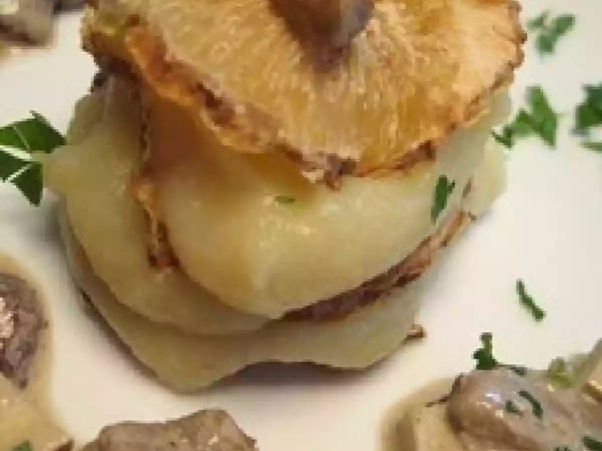 Millefeuille pour une purée de cèleri rave aux deux pommes et poêlée forestière - photo 2