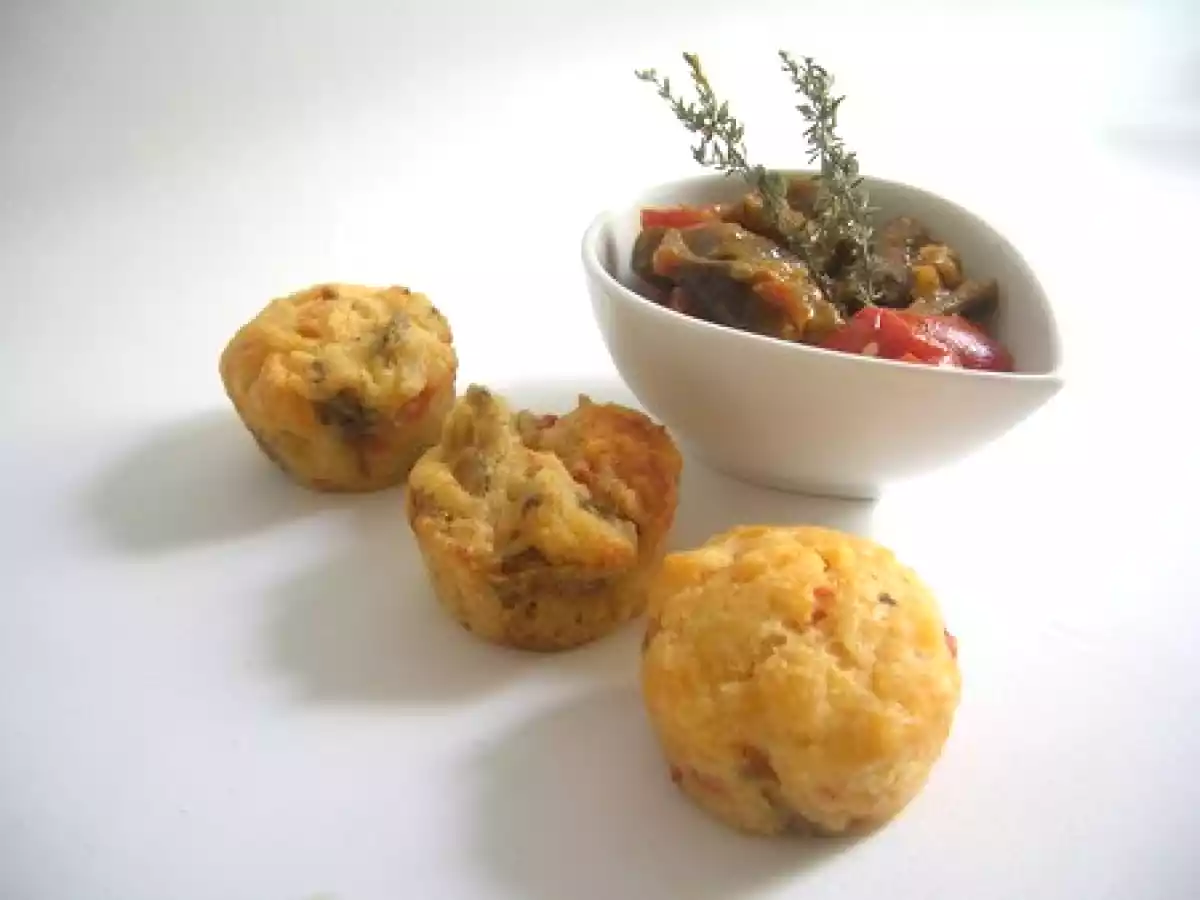 Muffins ratatouille, parmesan et noisettes