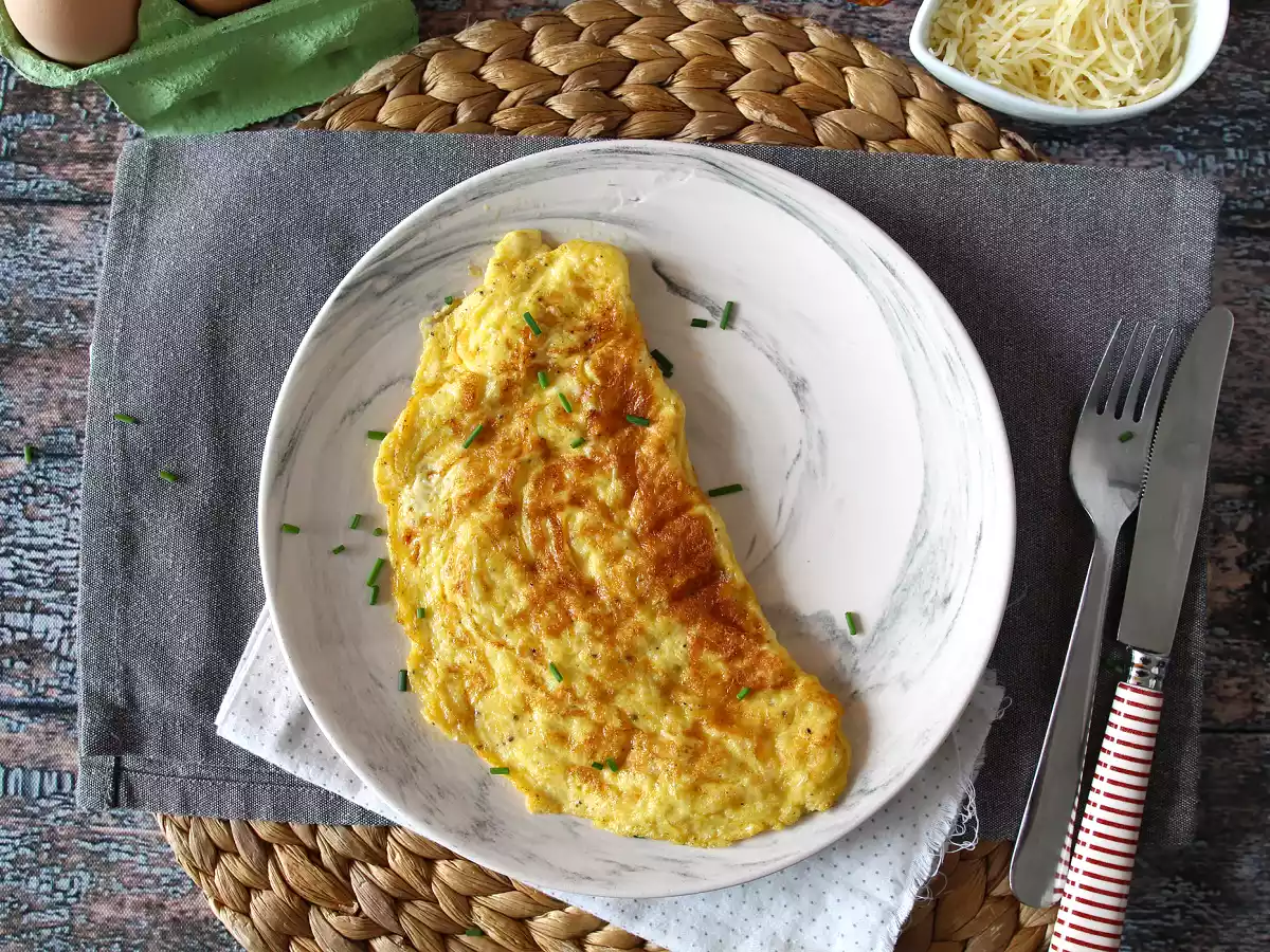 Omelette au fromage, la recette express prête en 5 minutes ! - photo 3