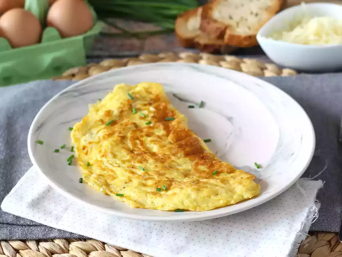 Omelette au fromage, la recette express prête en 5 minutes ! - photo 4