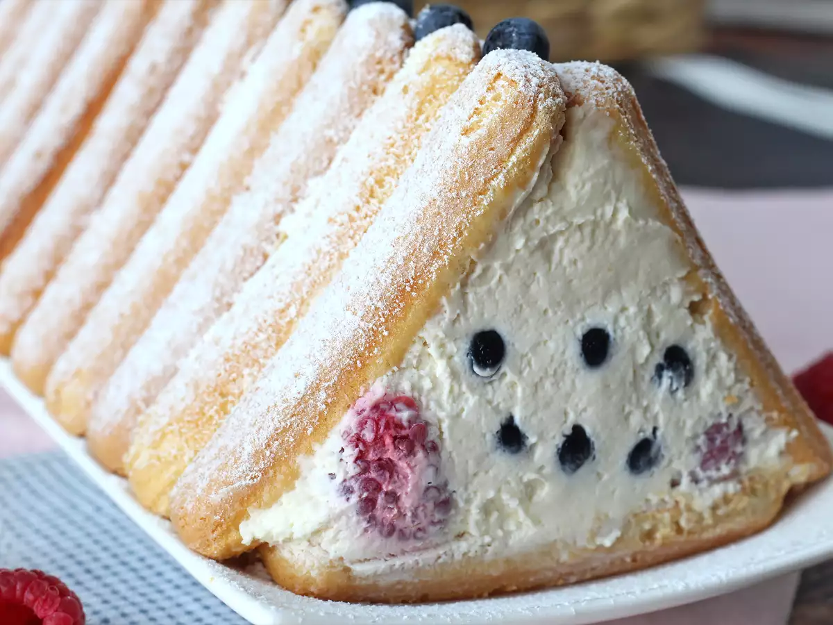 Pas besoin de moule pour réaliser cette bûche aux fruits rouges! - photo 3