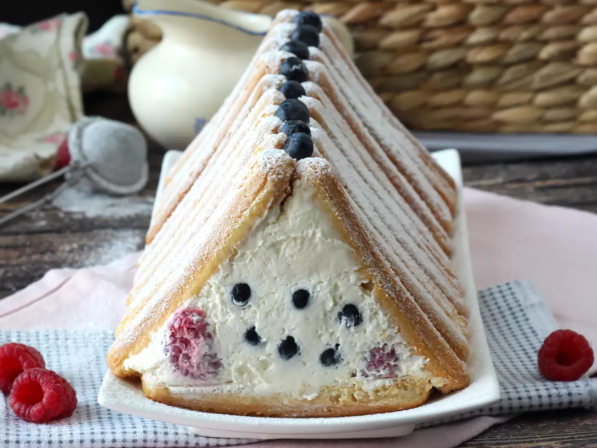 Pas besoin de moule pour réaliser cette bûche aux fruits rouges! - photo 5