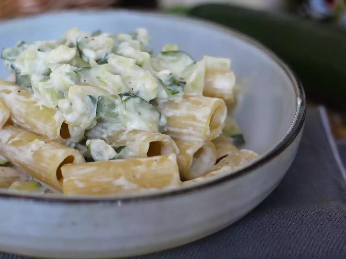 Pâtes crémeuses aux courgettes, une recette savoureuse et facile à préparer