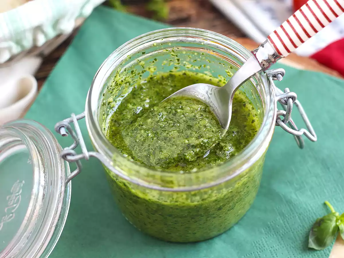 Pesto vert maison - pesto alla genovese