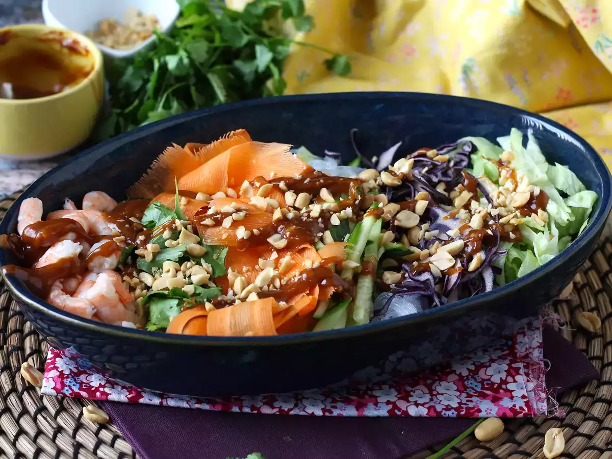 Salade façon rouleau de printemps et sa sauce relevée à la cacahuète - photo 6