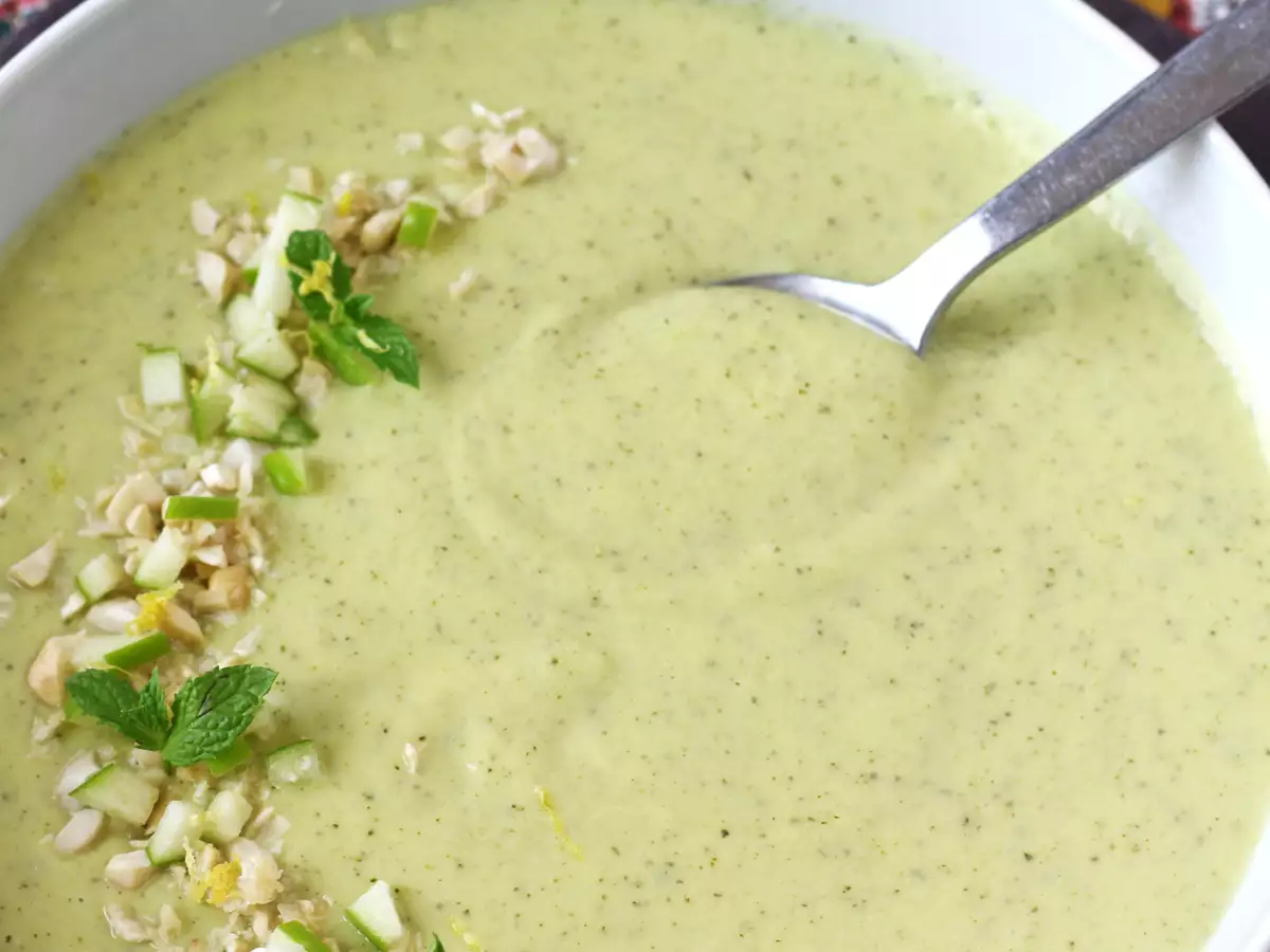 Soupe courgette, pomme verte et yaourt, légère et acidulée! - photo 2