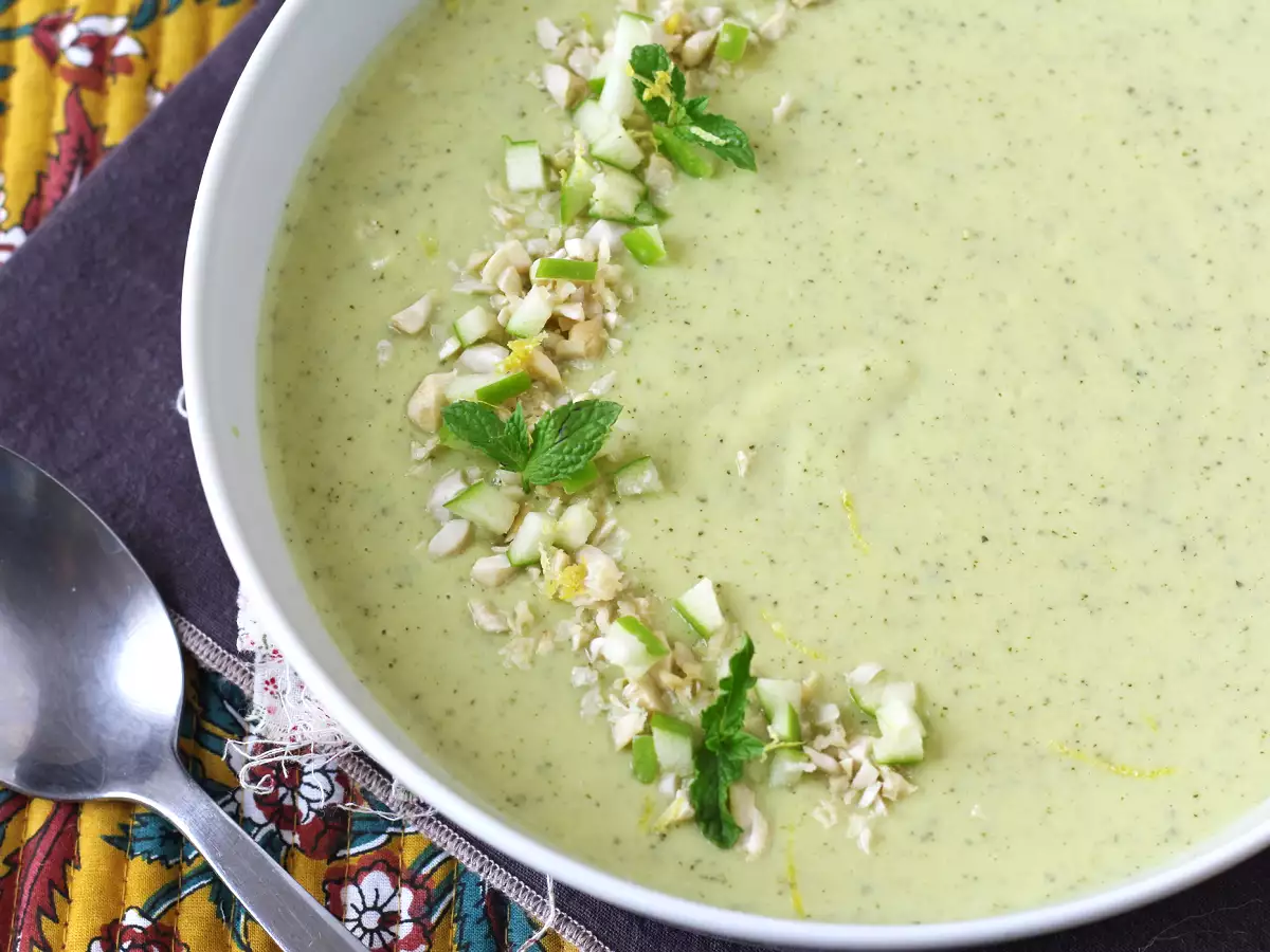Soupe courgette, pomme verte et yaourt, légère et acidulée! - photo 3