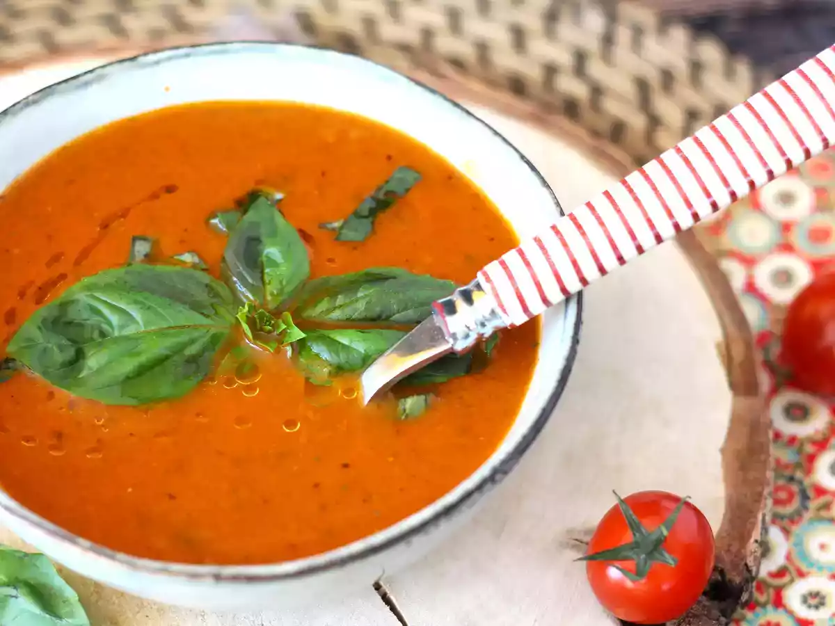 Soupe de tomates et basilic - photo 4