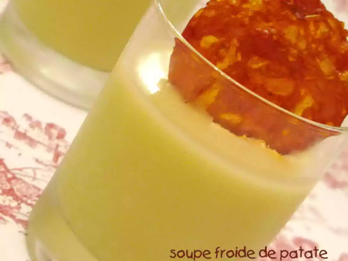 Soupe froide à la patate douce et au chorizo, c'est de saison