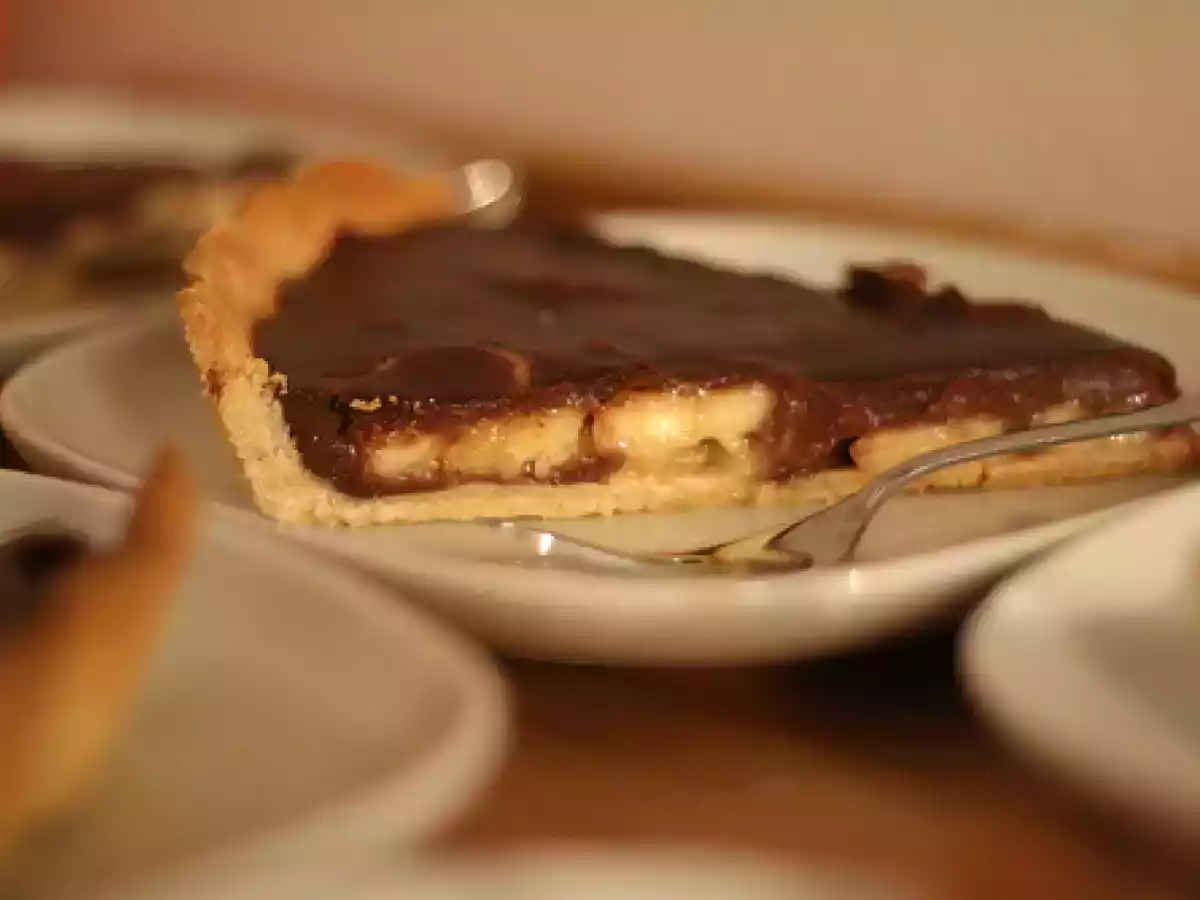 Tarte aux bananes enrobées de rhum & ganache au chocolat