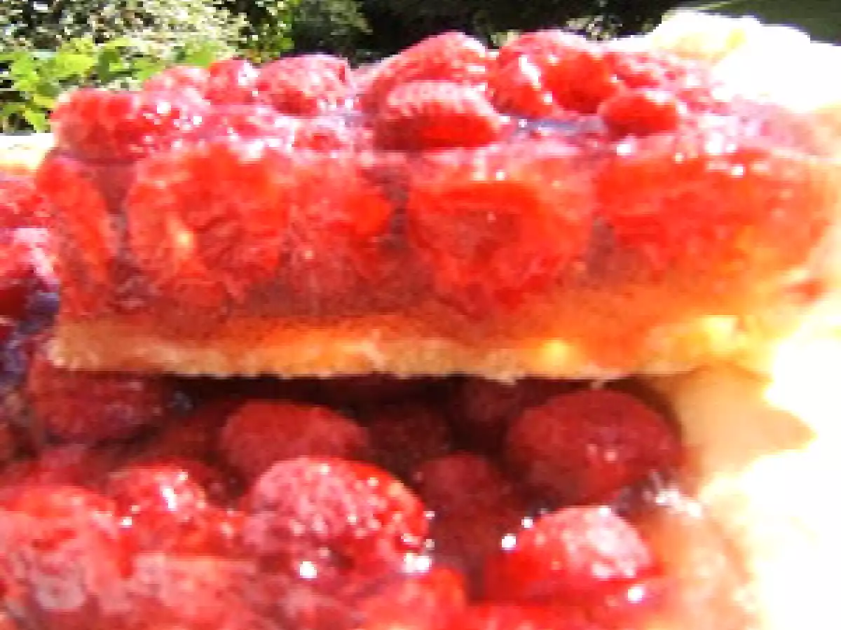 Tarte aux pommes à la gelée de cidre et Tarte aux framboises à la gelée de cidre