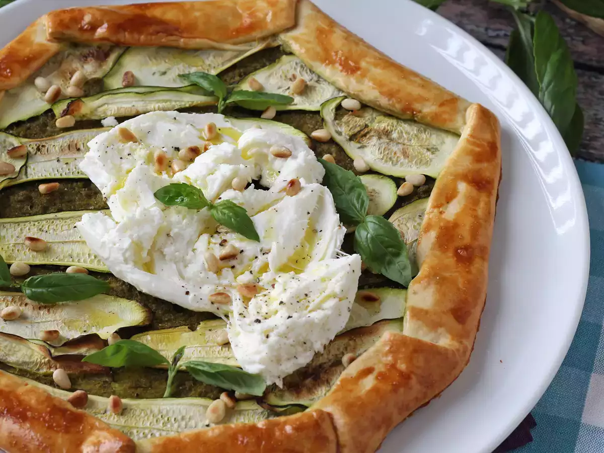 Tarte pesto et courgette : la recette facile qui sent bon l’été !