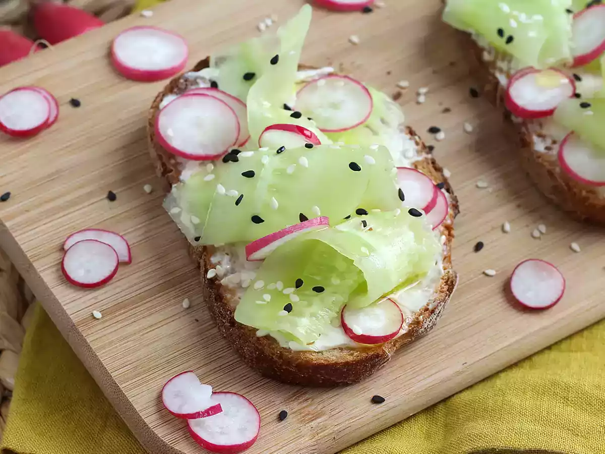 Tartines fromage frais concombre et radis - photo 2