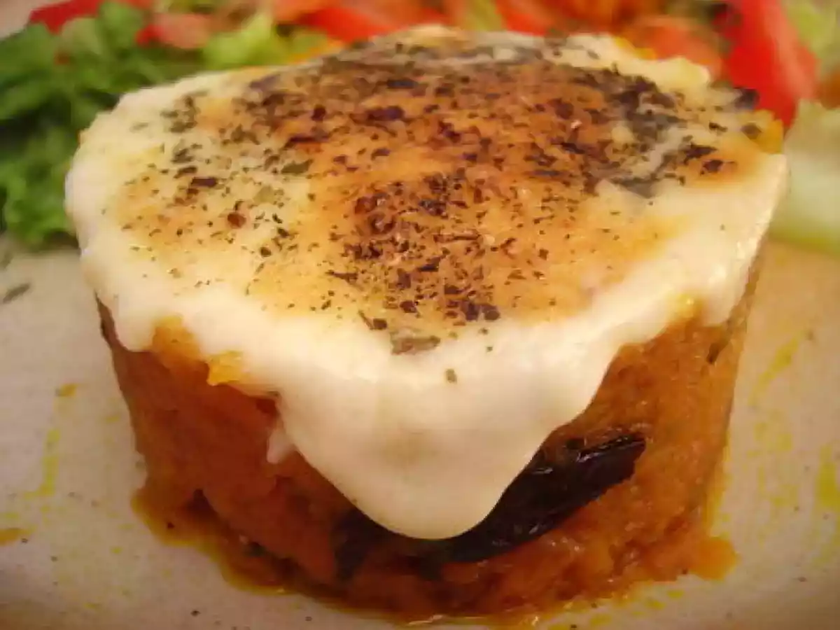 TIMBALE DE PATATES DOUCES POÊLÉES AUX PRUNEAUX ET FONDUE DE MOZZARELLA AU BASILIC - photo 4