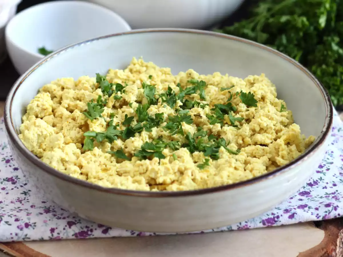 Tofu brouillé pour remplacer vos oeufs brouillés! - photo 3