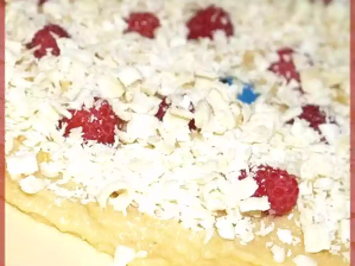 Une deuxième Galette des Rois, cette fois : Amandes - Framboises - Chocolat Blanc - photo 3