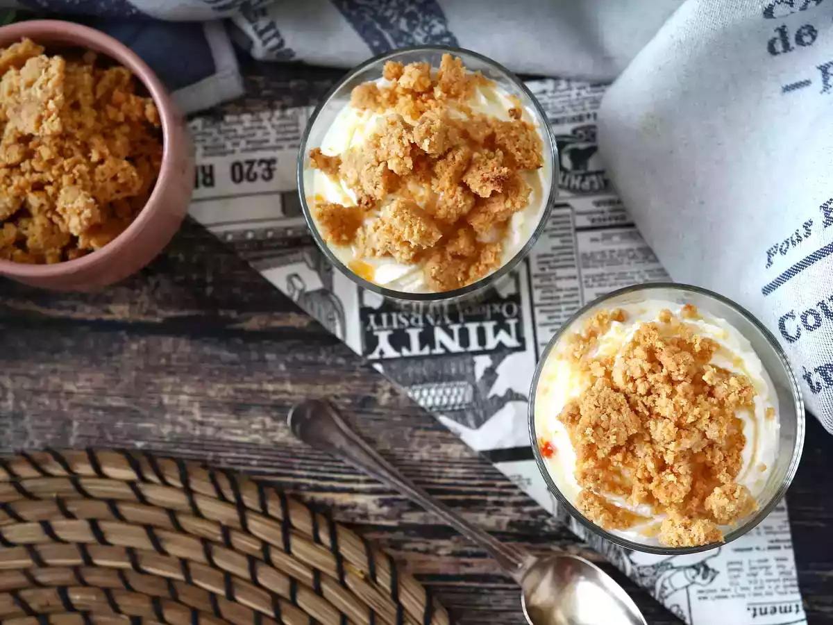 Verrines végétariennes: crème de petit pois, crumble de parmesan et crème au mascarpone - photo 3