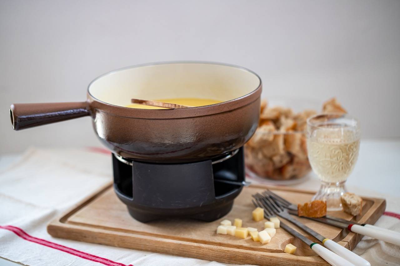 Le secret de la vraie fondue : Découvrez les recettes traditionnelles en fonction des régions!