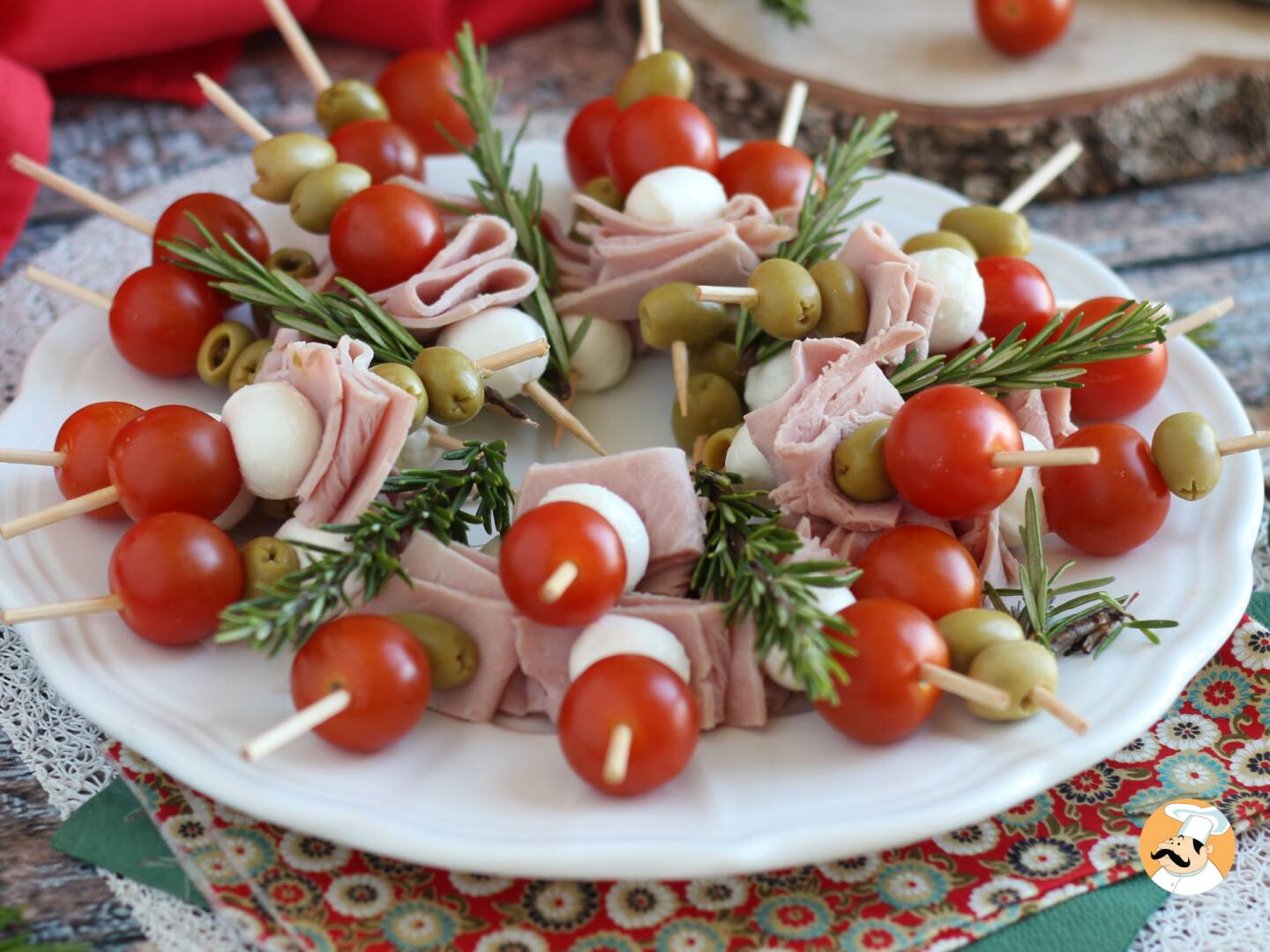 En-cas de Noël rapide et délicieux : la couronne de brochettes pour un effet wow garanti!