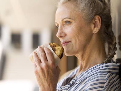 6 aliments qui accélèrent le vieillissement : comment les éviter?