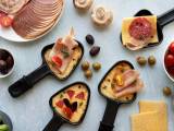 3 raisons qui vous feront choisir la raclette pour le repas du Nouvel An !