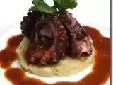 Recette Poulpe braisé et galette de pomme de terre aux oignons