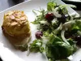 Recette Salades mélees, cerises et fenouil et chevre chaud en croute d'amande