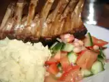 Recette Manchettes d'agneau, purée à la feta, salade de fèves blanches