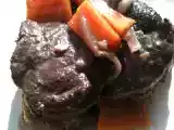 Recette Ragoût de joues de boeuf aux carottes, aux cèpes et au côtes du rhône.