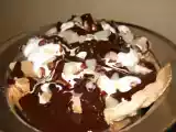 Recette Meringue à la crème, noisettes grillées et chocolat.