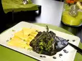 Recette Seiches à l'encre, chips de polenta