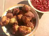 Recette Petits beignets de pain à tremper dans une sauce tomate un peu épicée...
